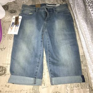 NEVER WORN DKNY SHORTS